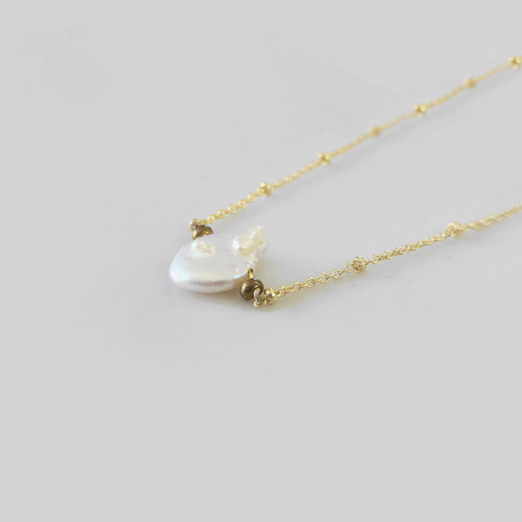 Classic Pearl Short Necklace