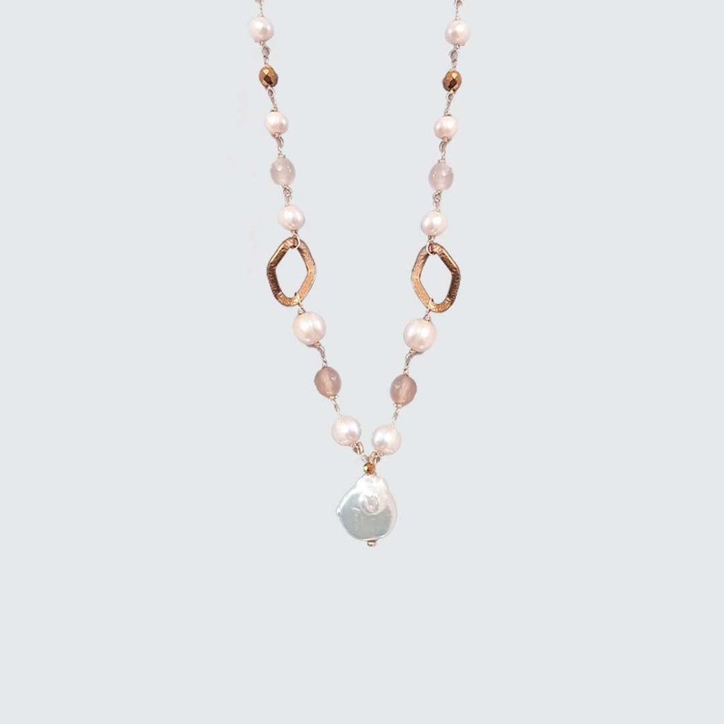 Pearls and Quartz Medium Necklace