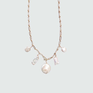 Pearls Medium Necklace