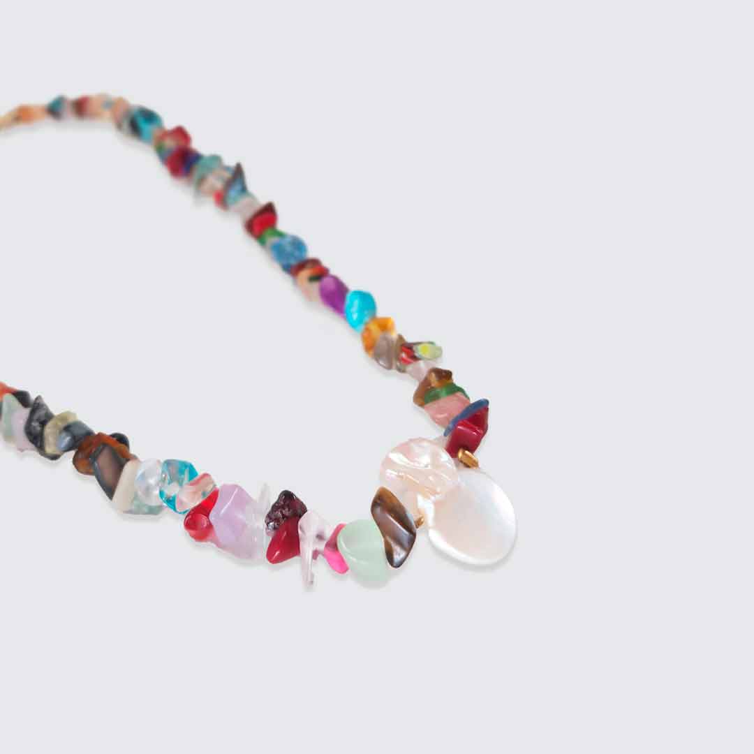 Multicolor Stones Short Necklace with Pearl