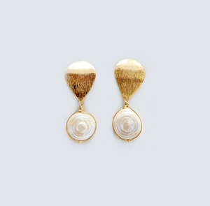 Single Round Pearl Statement Earrings