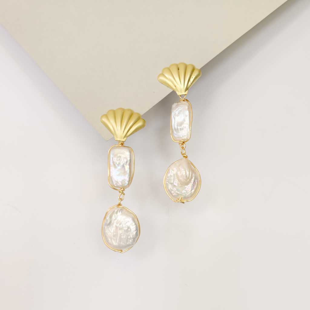 Golden Shell and Pearls Long Earrings