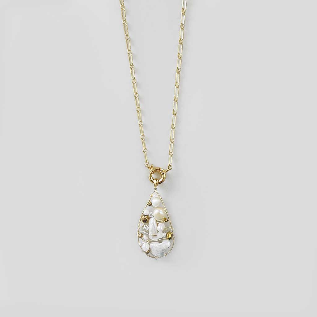 Pearl Pendant Long Necklace