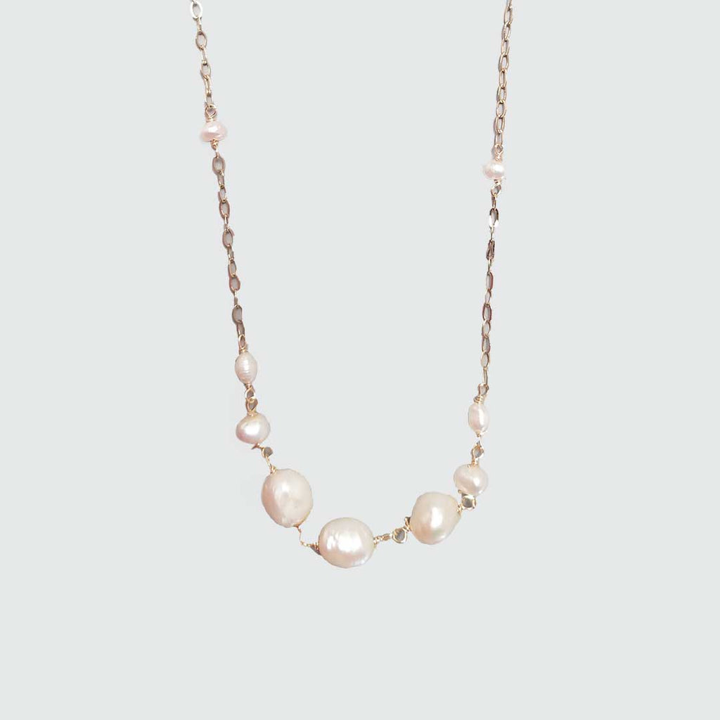 Pearls Classic Short Necklace