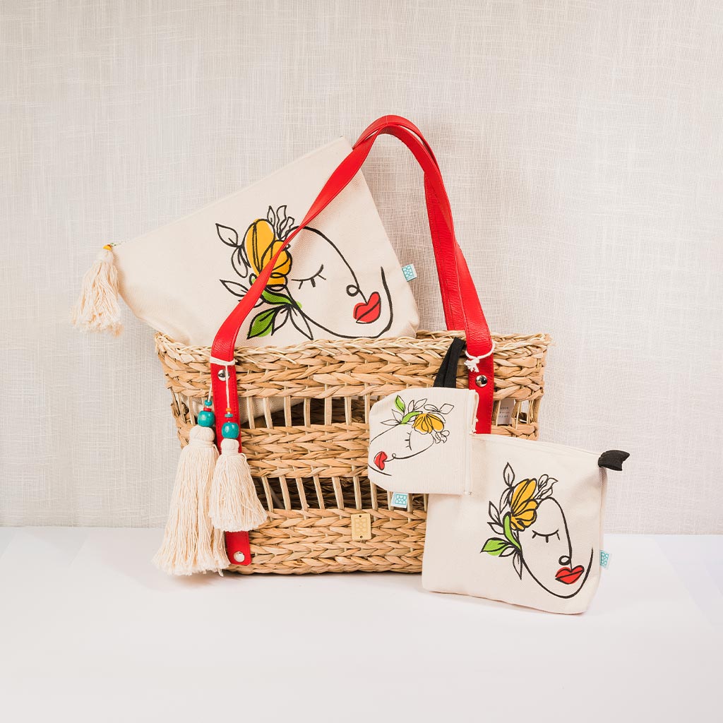 Red Shoulder bag with tassels